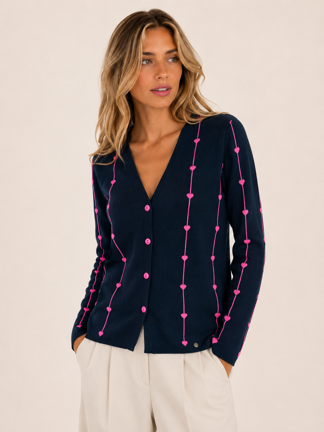 CARDIGAN SCIALLATO CUORICINI