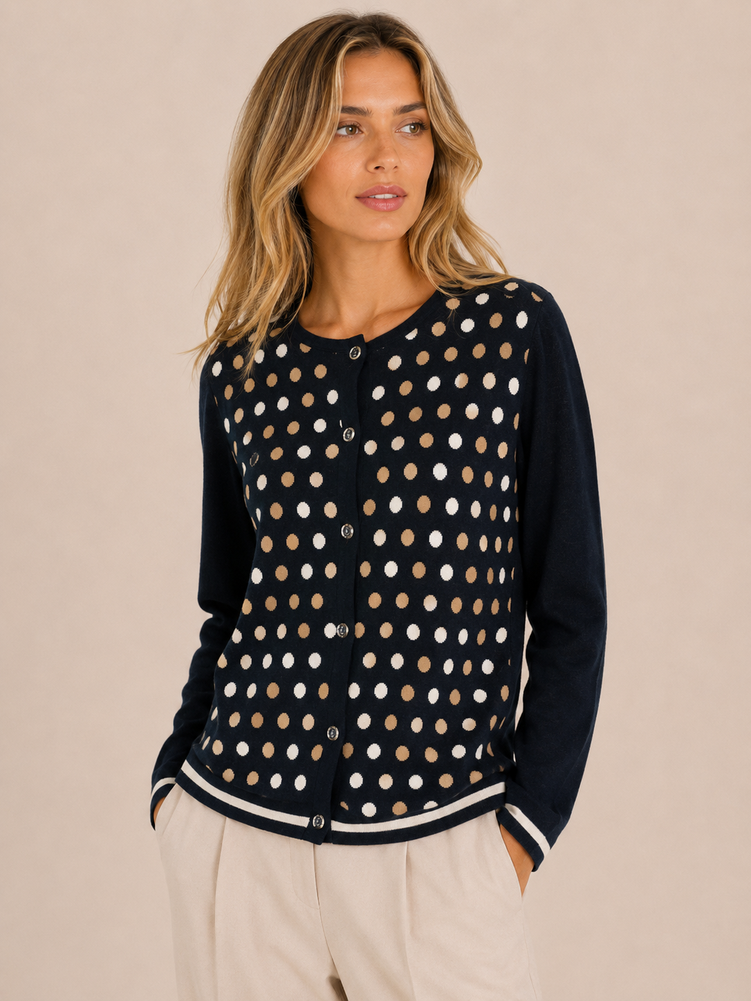 CARDIGAN POIS